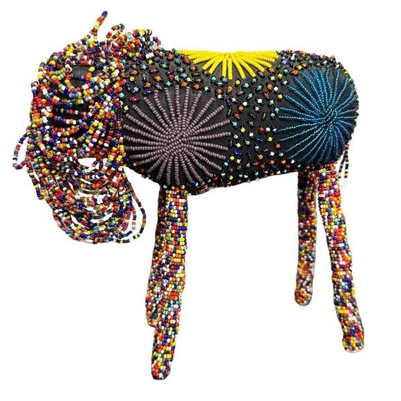 MonkeyBiz South African Hand Beaded Lion Figure - Picture 1 of 7